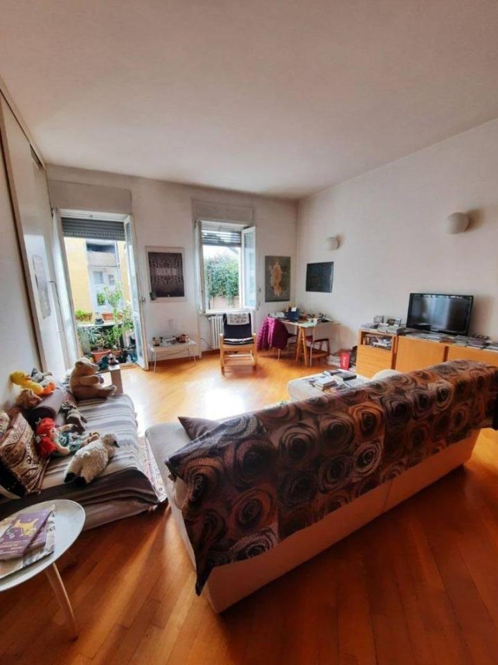 appartamento in vendita a Milano in zona Sant'Ambrogio