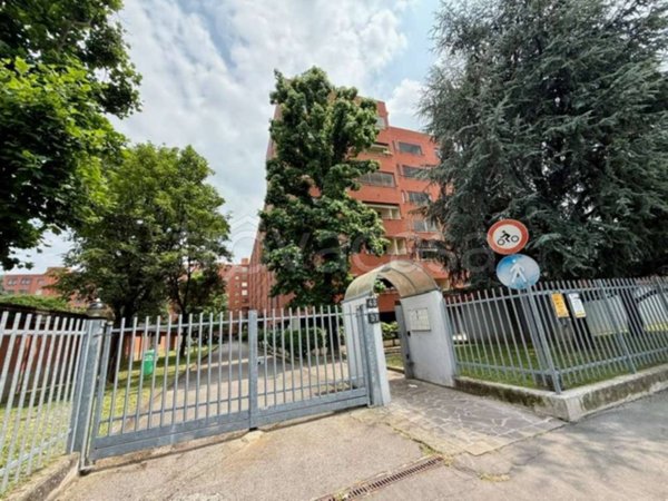 appartamento in vendita a Milano in zona Chiesa Rossa
