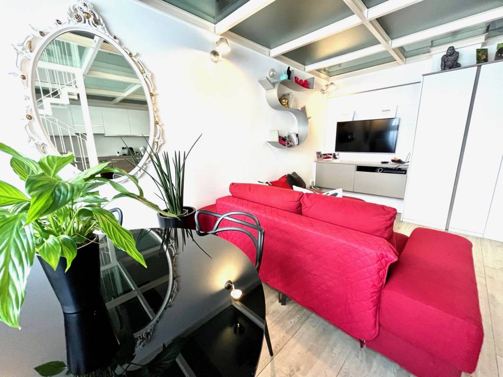 appartamento in vendita a Milano in zona Città Studi