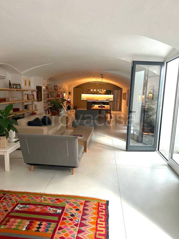 appartamento in vendita a Milano in zona Solari