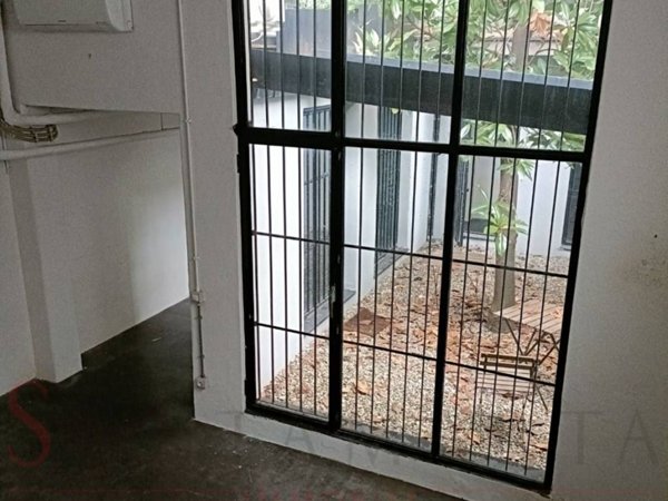 appartamento in vendita a Milano in zona Bocconi