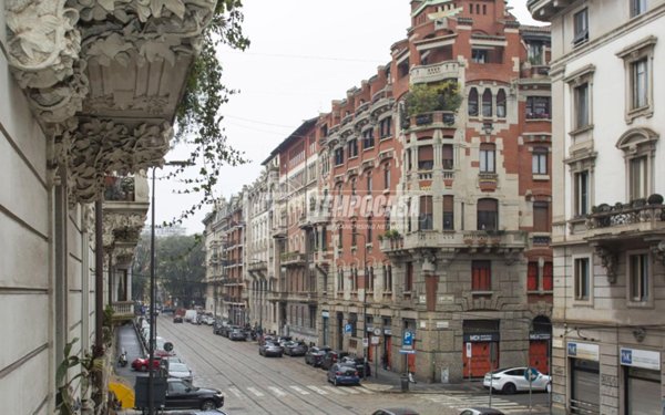 appartamento in vendita a Milano in zona Centro Direzionale