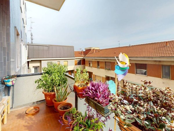 appartamento in vendita a Milano in zona Loreto