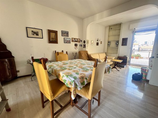 appartamento in vendita a Milano in zona Dergano