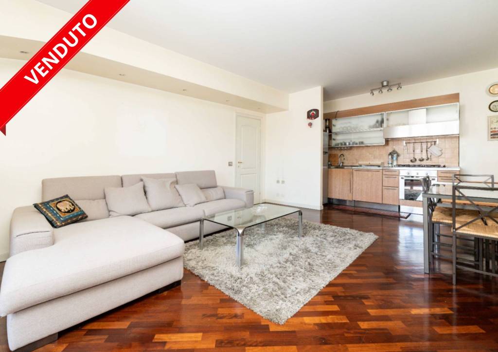 appartamento in vendita a Milano in zona Vigentino