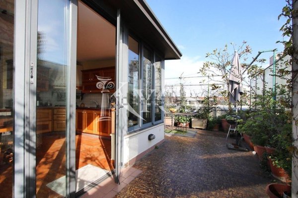 appartamento in vendita a Milano in zona Famagosta