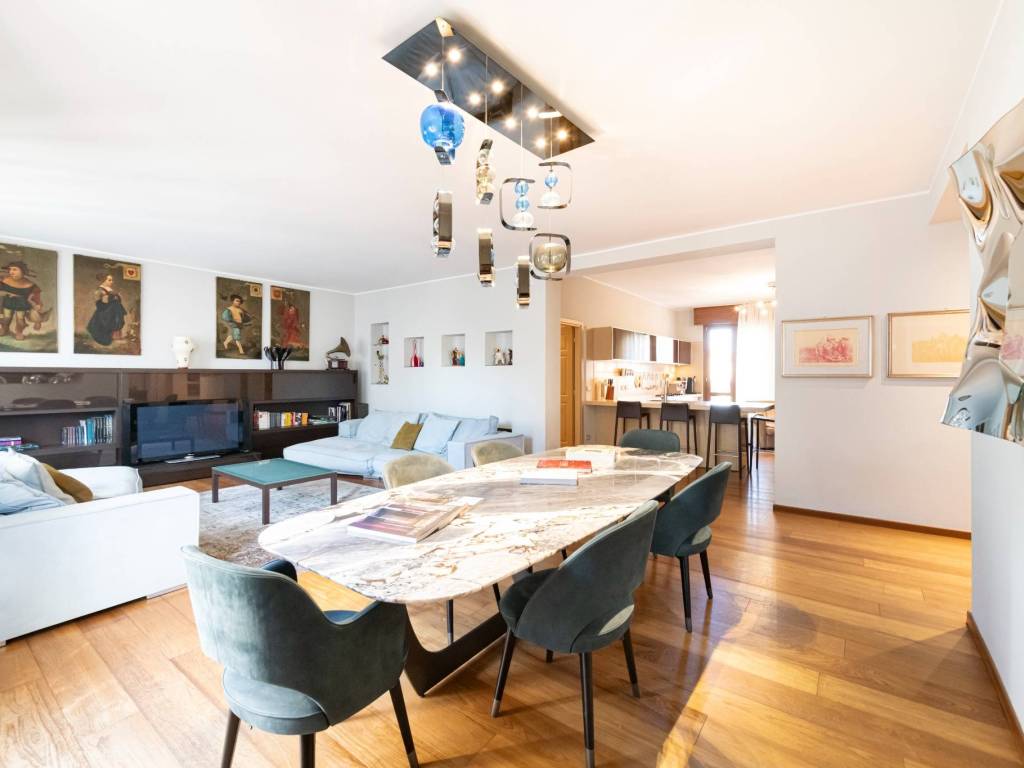 appartamento in vendita a Milano in zona Forlanini