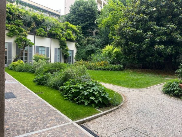 appartamento in vendita a Milano in zona Brera