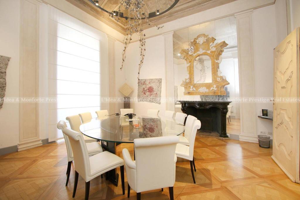 appartamento in vendita a Milano in zona Cadorna