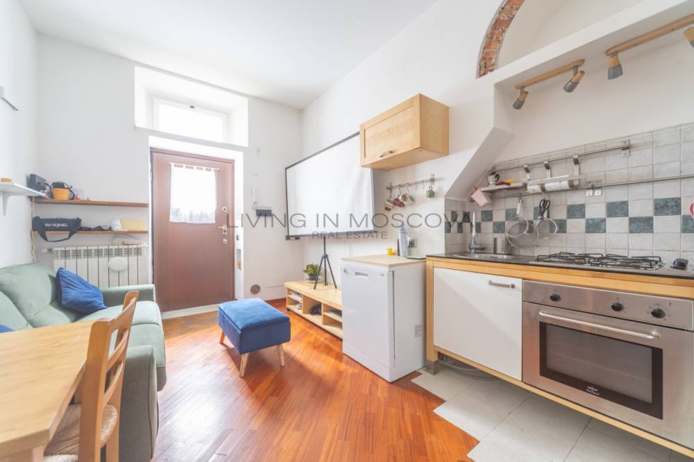 appartamento in vendita a Milano in zona Porta Garibaldi