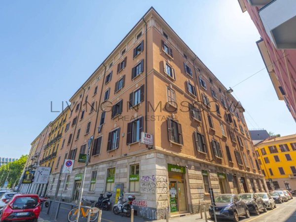 appartamento in vendita a Milano in zona Sempione