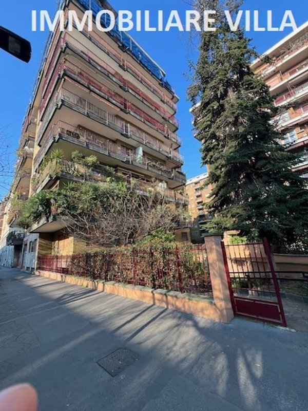 appartamento in vendita a Milano in zona Il Portello