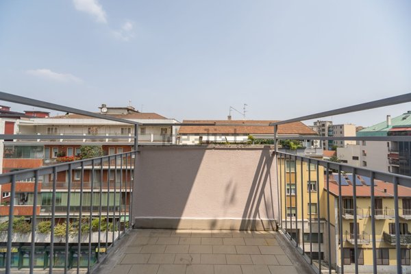 appartamento in vendita a Milano in zona Sempione