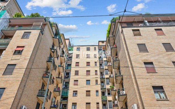 appartamento in vendita a Milano in zona Calvairate