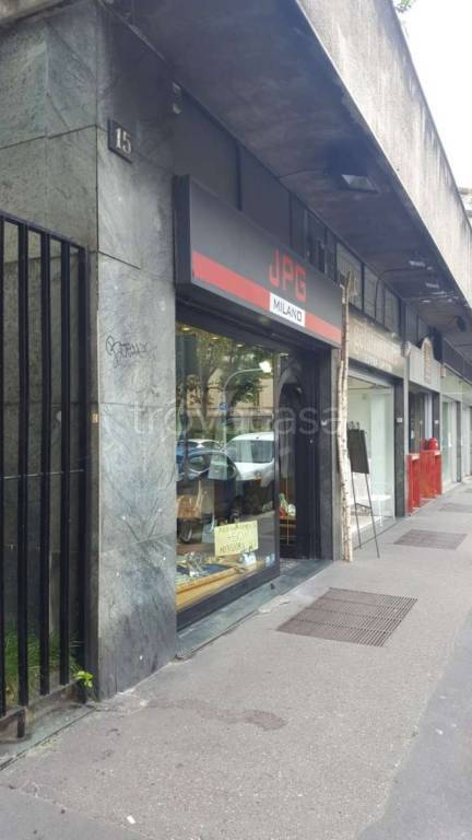 ufficio in vendita a Milano in zona Isola