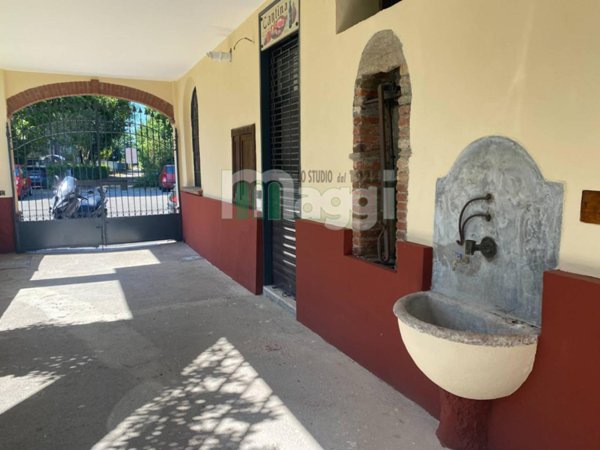 appartamento in vendita a Milano in zona Quintosole