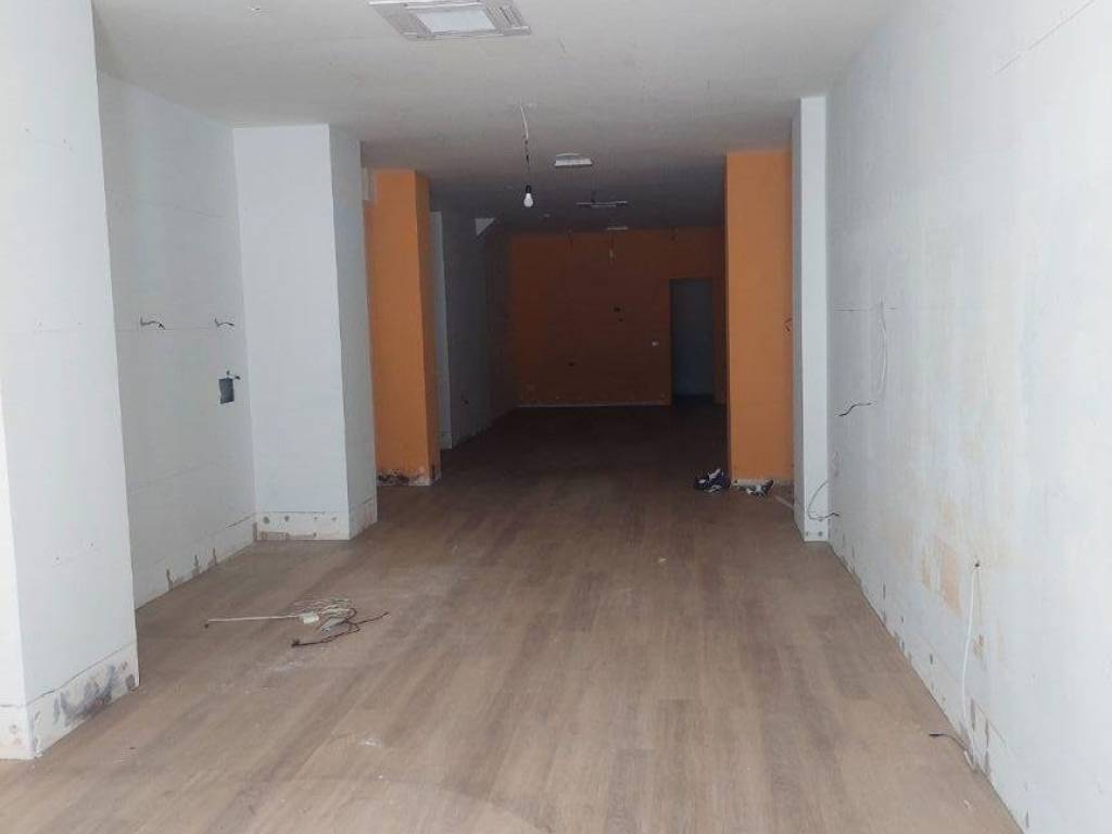 negozio in vendita a Milano