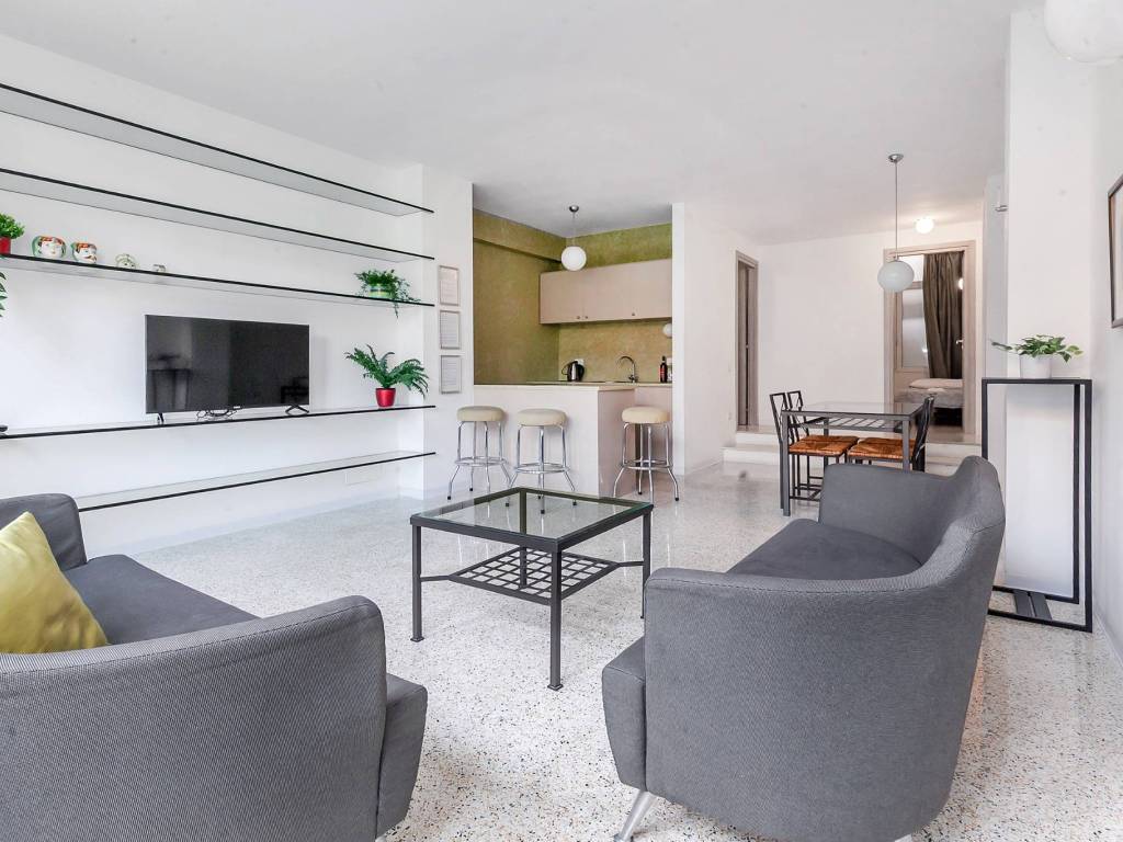 appartamento in vendita a Milano in zona Porta Ticinese