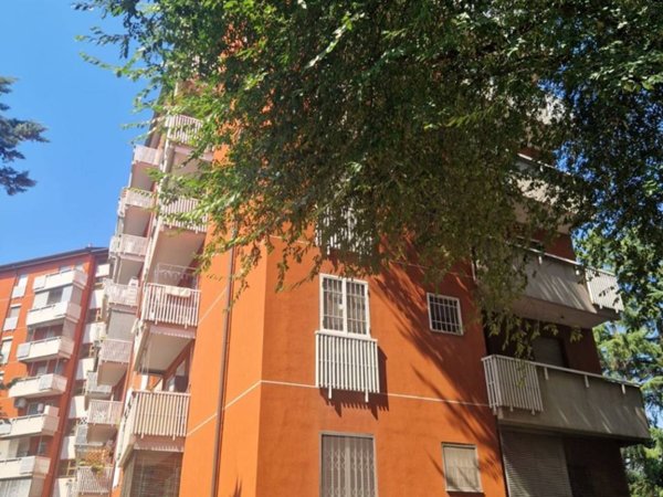appartamento in vendita a Milano in zona Forlanini