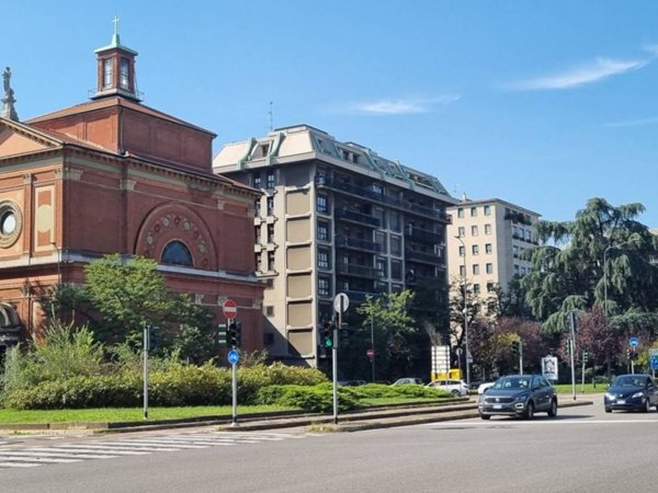 appartamento in vendita a Milano in zona Il Portello
