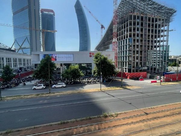 appartamento in vendita a Milano in zona Il Portello