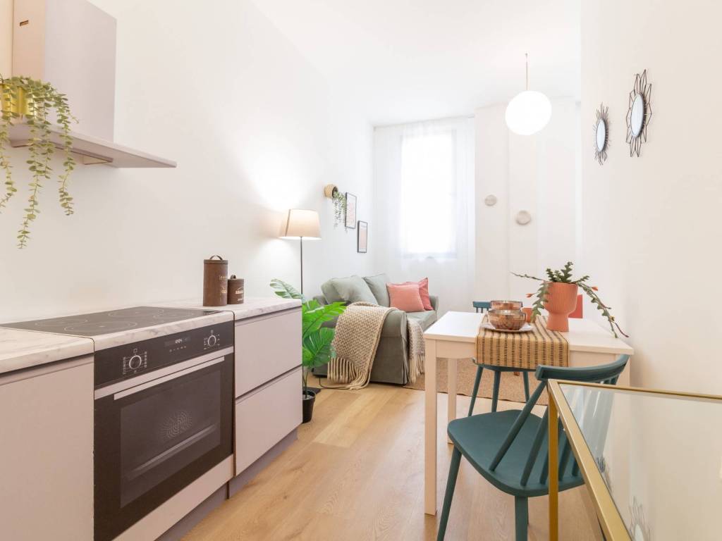 appartamento in vendita a Milano in zona Vigentino