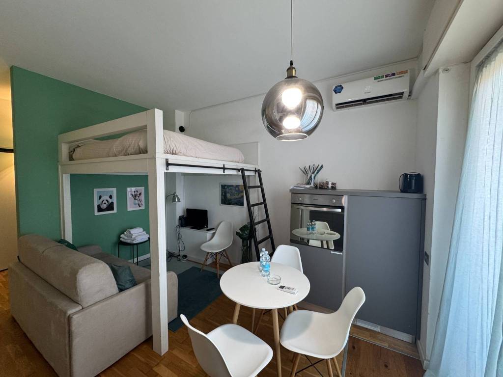 appartamento in vendita a Milano in zona Città Studi