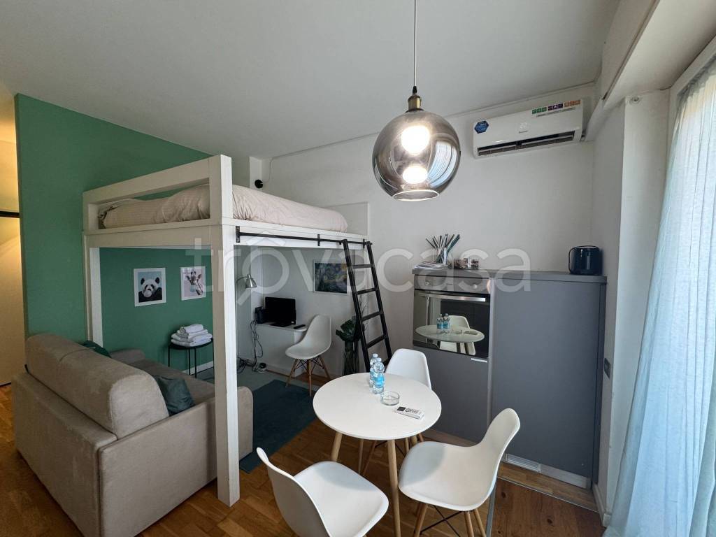 appartamento in vendita a Milano in zona Città Studi