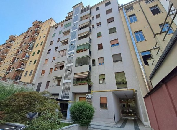 appartamento in vendita a Milano in zona Chiesa Rossa