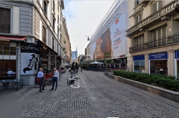 intera palazzina in vendita a Milano in zona Porta Garibaldi
