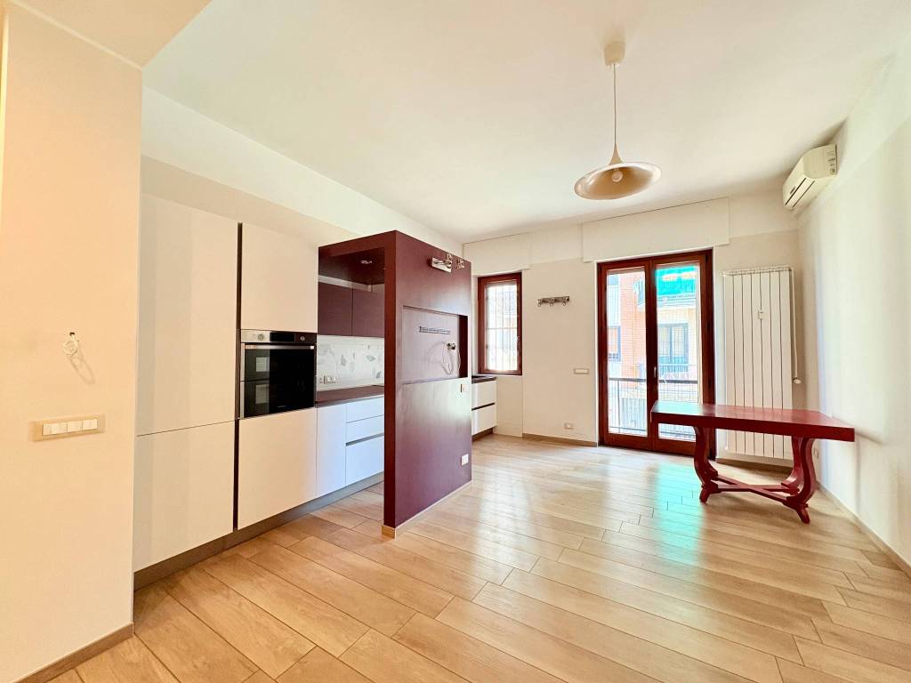 appartamento in vendita a Milano in zona Barona