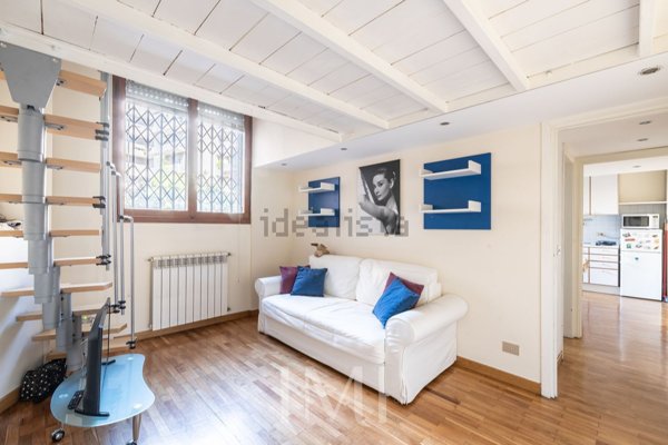 appartamento in vendita a Milano in zona Porta Romana