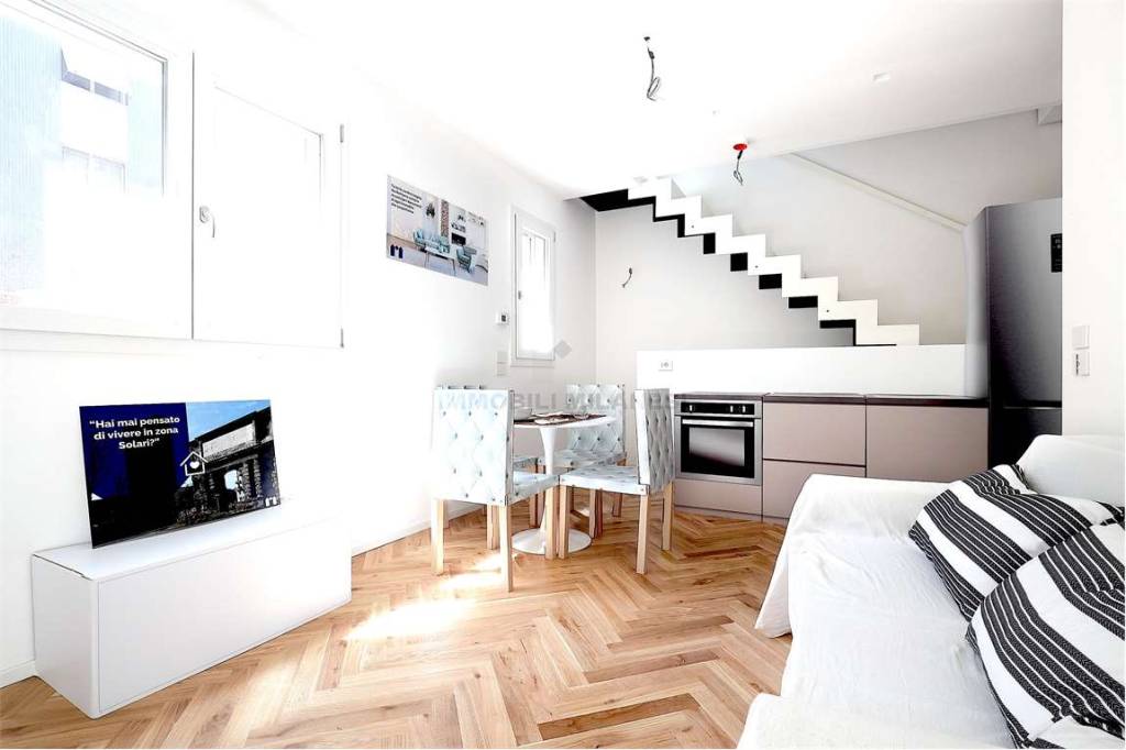 appartamento in vendita a Milano in zona Solari
