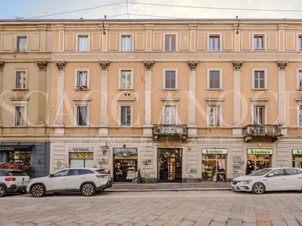 appartamento in vendita a Milano in zona Piazzale Lodi