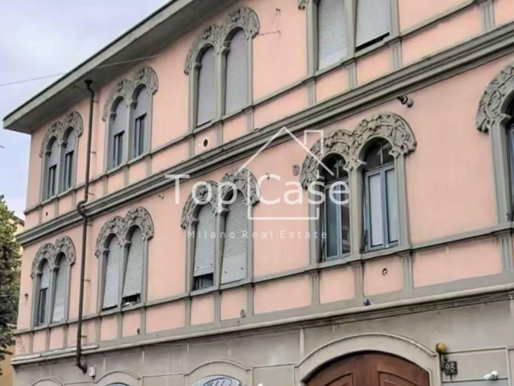 appartamento in vendita a Milano in zona Affori