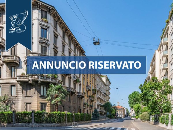 appartamento in vendita a Milano in zona Guastalla