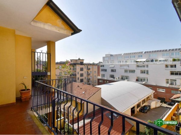 appartamento in vendita a Milano in zona Chiesa Rossa