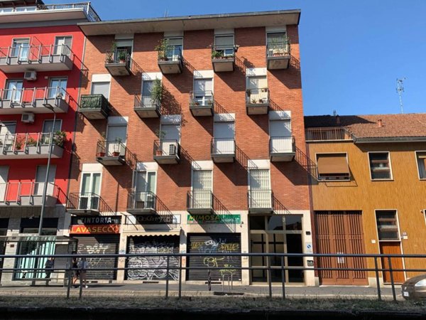 appartamento in vendita a Milano in zona Famagosta