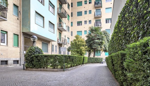 appartamento in vendita a Milano in zona Piazzale Lodi