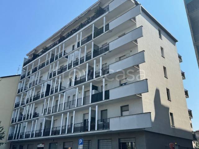 appartamento in vendita a Milano in zona Dergano