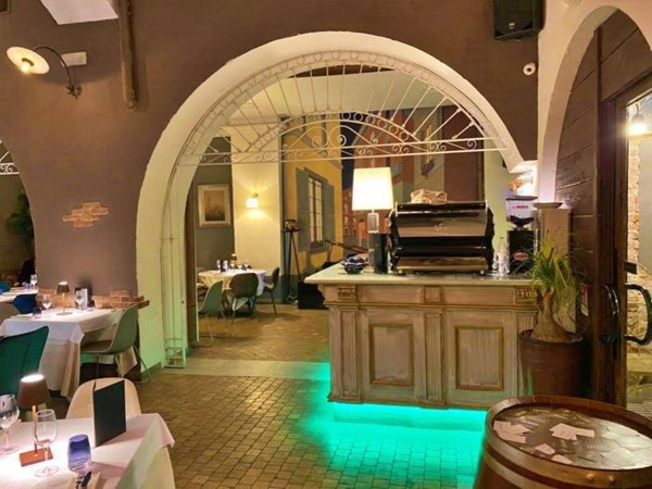 negozio in vendita a Milano in zona Solari