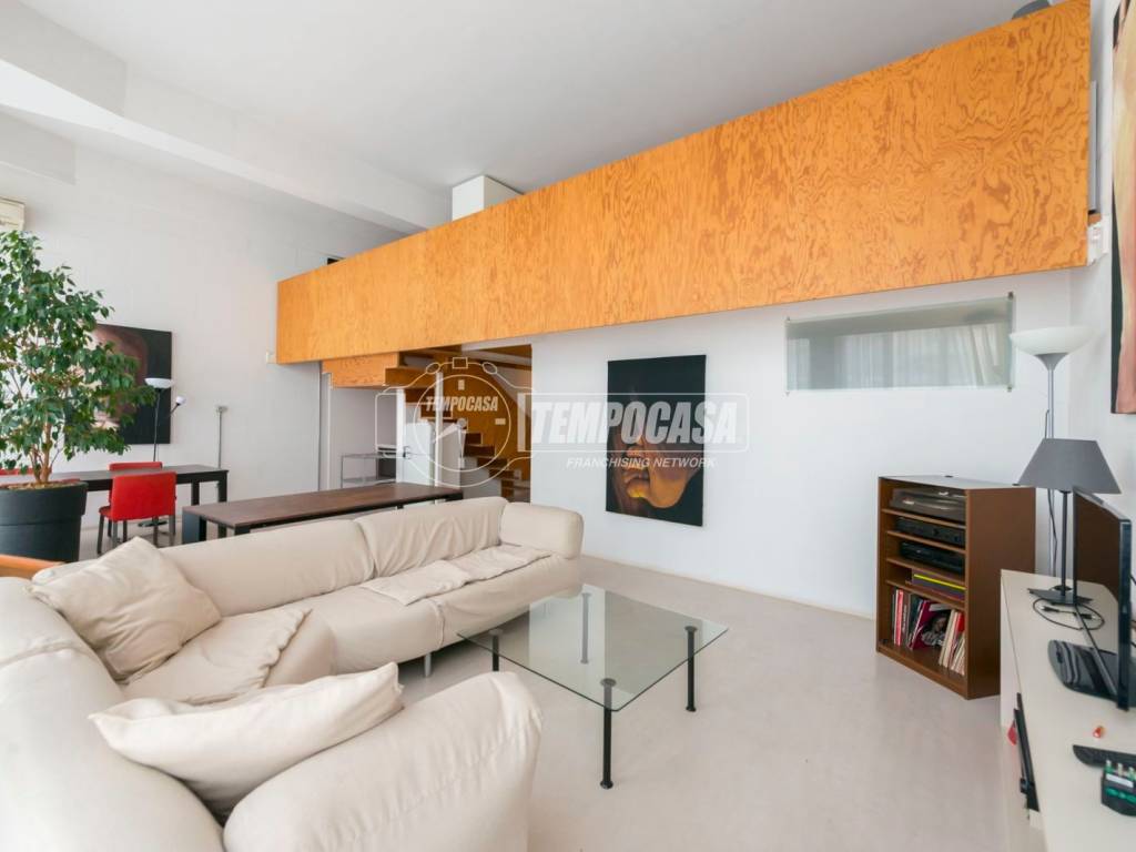 appartamento in vendita a Milano in zona Crescenzago