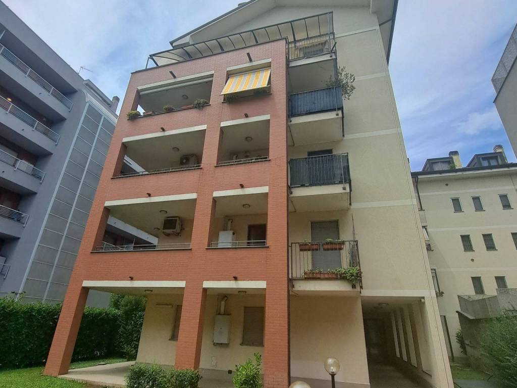appartamento in vendita a Milano in zona Turro