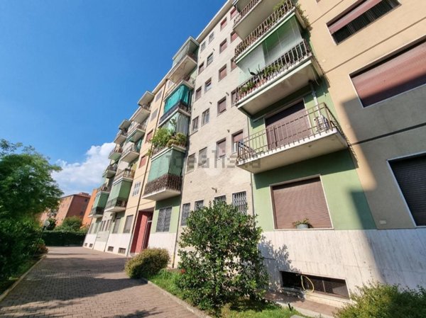appartamento in vendita a Milano in zona Baggio