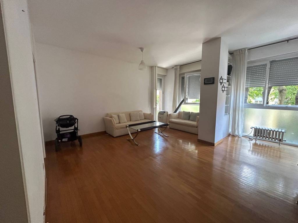appartamento in vendita a Milano in zona Solari