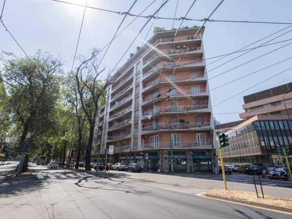 appartamento in vendita a Milano in zona Isola
