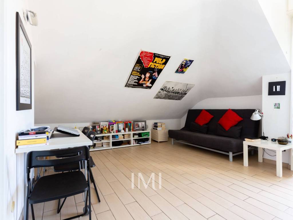 appartamento in vendita a Milano in zona Sant'Ambrogio