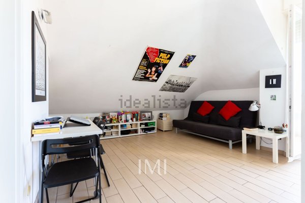 appartamento in vendita a Milano in zona Sant'Ambrogio