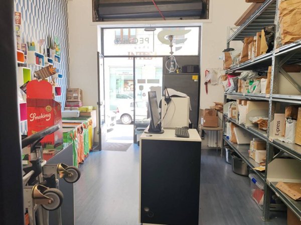negozio in vendita a Milano in zona Isola