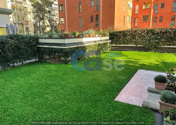 appartamento in vendita a Milano in zona Solari